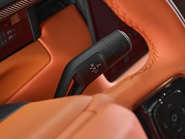 Lynk &amp; Co 900 с пробегом 2025 года, цена 7 815 000 рублей, 5 км, внедорожник, Автокод Объявления