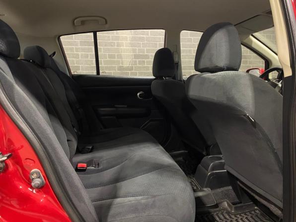 Nissan Tiida I Рестайлинг с пробегом 2012 года, цена 909 000 рублей, 177029 км, хэтчбек, Автокод Объявления