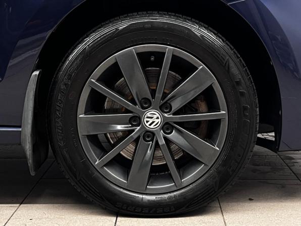Volkswagen Polo V Рестайлинг с пробегом 2017 года, цена 1 088 000 рублей, 95837 км, седан, Автокод Объявления