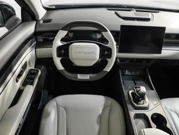JETOUR DASHING I с пробегом 2023 года, цена 1 899 000 рублей, 45709 км, внедорожник, Автокод Объявления