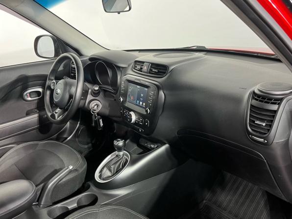 Kia Soul II Рестайлинг с пробегом 2018 года, цена 1 745 000 рублей, 74344 км, хэтчбек, Автокод Объявления
