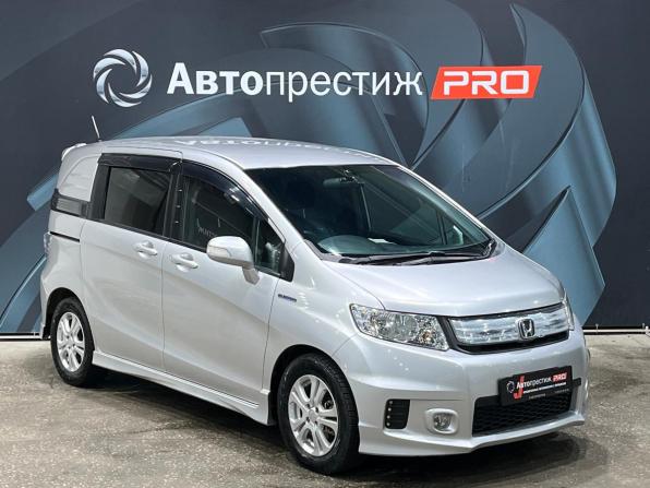 Honda Freed I Рестайлинг с пробегом 2012 года, цена 1 139 000 рублей, 92434 км, компактвэн, Автокод Объявления
