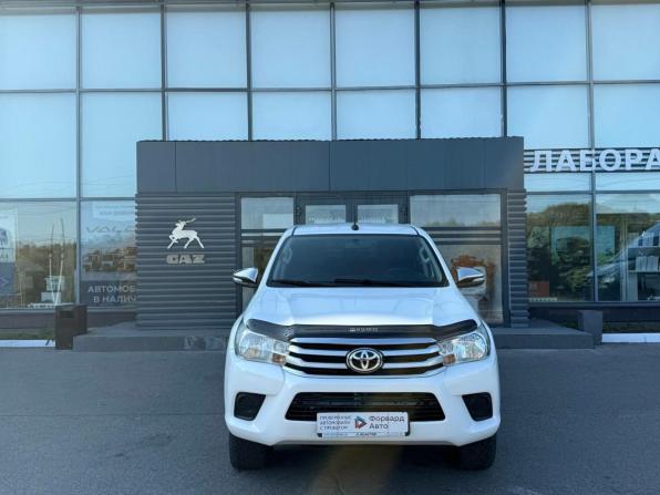Toyota Hilux VIII с пробегом 2016 года, цена 2 600 000 рублей, 190000 км, пикап, Автокод Объявления
