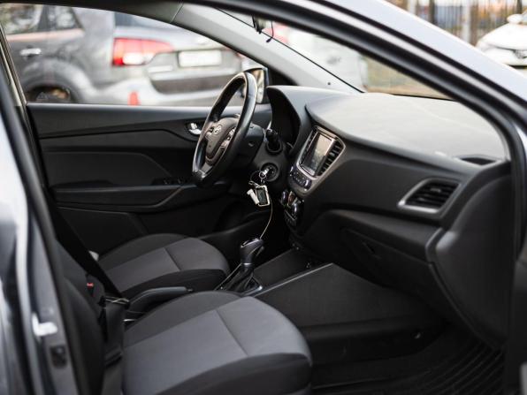 Hyundai Solaris II с пробегом 2017 года, цена 1 199 000 рублей, 134869 км, седан, Автокод Объявления