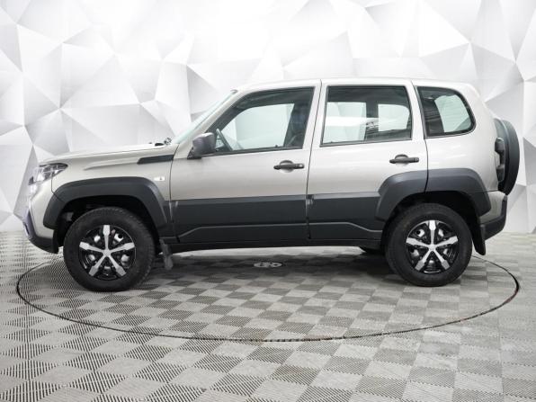 Lada (ВАЗ) Niva Travel I с пробегом 2022 года, цена 895 000 рублей, 47356 км, внедорожник, Автокод Объявления