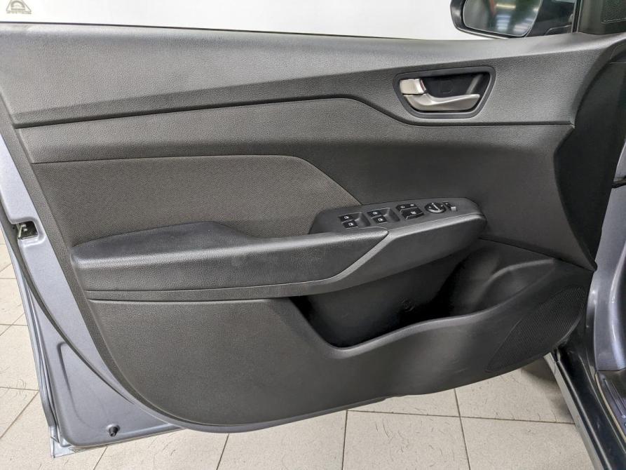 Hyundai Solaris II Москва  - изображение 11