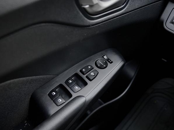 Hyundai Solaris II с пробегом 2018 года, цена 1 028 000 рублей, 205008 км, седан, Автокод Объявления