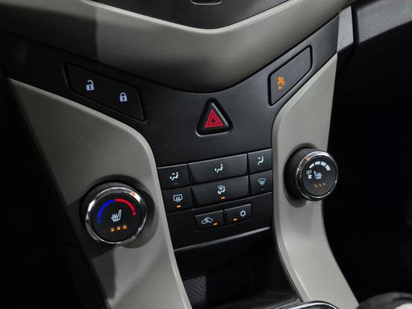 Chevrolet Cruze I с пробегом 2012 года, цена 575 000 рублей, 234127 км, хэтчбек, Автокод Объявления