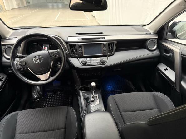 Toyota RAV4 IV (XA40) Рестайлинг с пробегом 2017 года, цена 2 490 000 рублей, 61900 км, внедорожник, Автокод Объявления