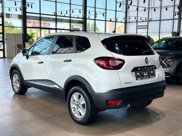 Renault Kaptur I с пробегом 2017 года, цена 1 490 000 рублей, 89654 км, внедорожник, Автокод Объявления