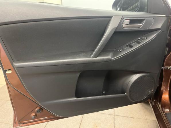 Mazda 3 II (BL) Рестайлинг с пробегом 2011 года, цена 748 000 рублей, 229000 км, седан, Автокод Объявления