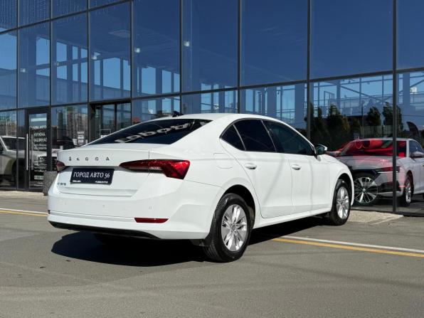 Skoda Octavia IV (A8) с пробегом 2021 года, цена 2 549 000 рублей, 20957 км, лифтбек, Автокод Объявления