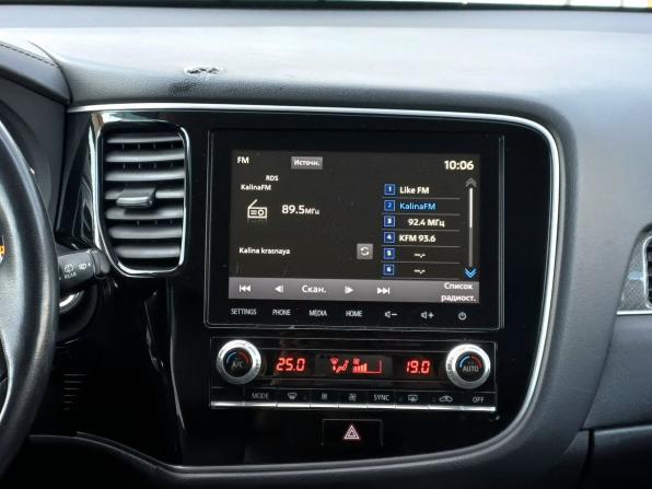 Mitsubishi Outlander III Рестайлинг 3 с пробегом 2021 года, цена 2 579 000 рублей, 123215 км, внедорожник, Автокод Объявления