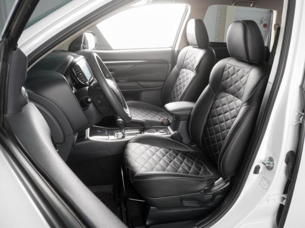 Mitsubishi Outlander III Рестайлинг 3 с пробегом 2022 года, цена 2 659 000 рублей, 10864 км, внедорожник, Автокод Объявления