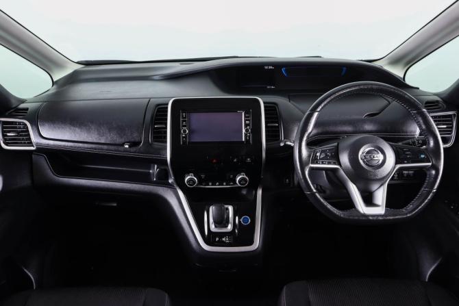 Nissan Serena V (C27) с пробегом 2018 года, цена 2 259 000 рублей, 101325 км, минивэн, Автокод Объявления