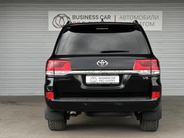 Toyota Land Cruiser 200 Series Рестайлинг 2 с пробегом 2017 года, цена 6 195 000 рублей, 165124 км, внедорожник, Автокод Объявления
