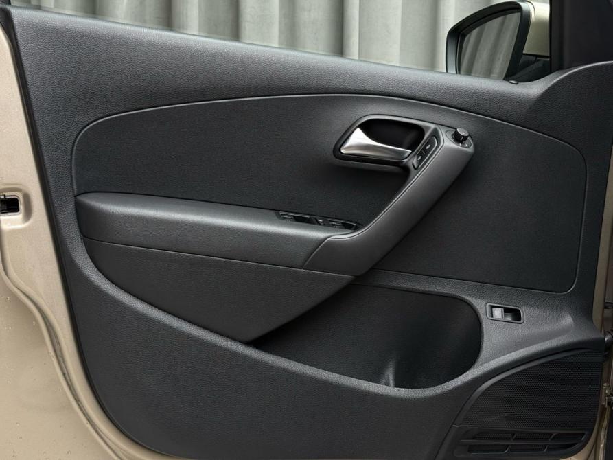 Volkswagen Polo V Рестайлинг Ижевск  - изображение 25