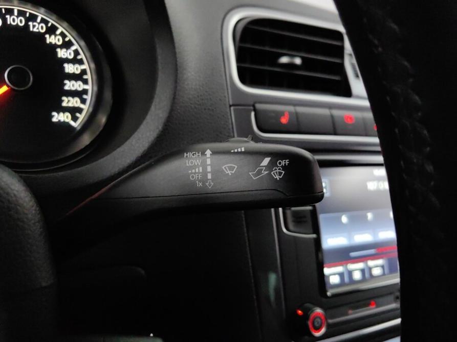 Volkswagen Polo V Рестайлинг Подольск  - изображение 20