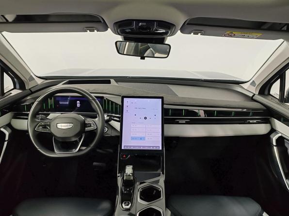 Geely Atlas II с пробегом 2024 года, цена 2 899 000 рублей, 13667 км, внедорожник, Автокод Объявления