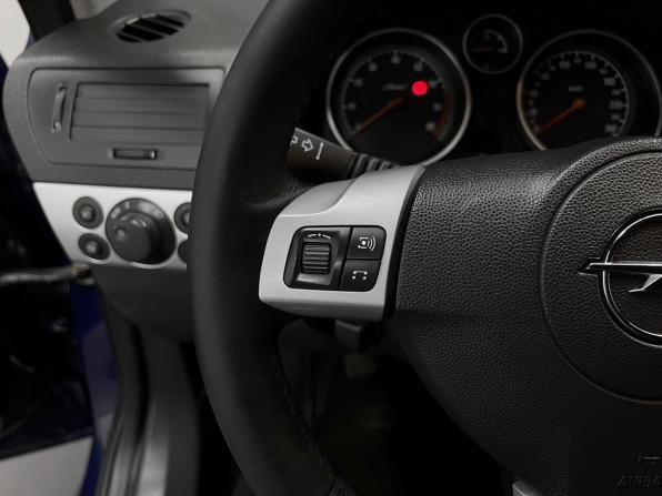 Opel Astra H Рестайлинг с пробегом 2014 года, цена 665 000 рублей, 189637 км, хэтчбек, Автокод Объявления
