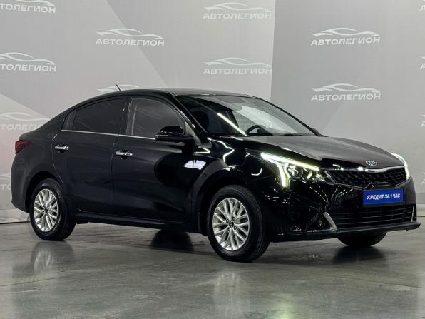 Kia Rio IV Рестайлинг с пробегом 2020 года, цена 1 660 000 рублей, 45500 км, седан, Автокод Объявления