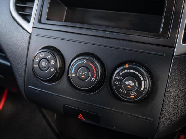 Nissan Wingroad III (Y12) с пробегом 2009 года, цена 800 000 рублей, 170201 км, универсал, Автокод Объявления
