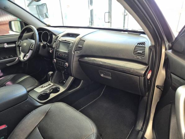 Kia Sorento II с пробегом 2011 года, цена 1 449 000 рублей, 290426 км, внедорожник, Автокод Объявления