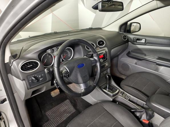 Ford Focus II Рестайлинг с пробегом 2010 года, цена 555 000 рублей, 231108 км, хэтчбек, Автокод Объявления
