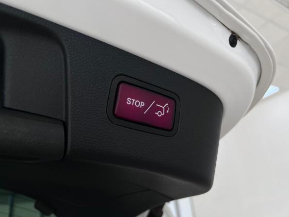 Mercedes-Benz GLA I (X156) Рестайлинг с пробегом 2019 года, цена 2 850 000 рублей, 64977 км, внедорожник, Автокод Объявления