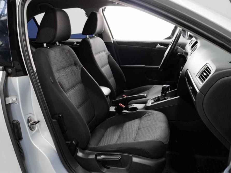 Volkswagen Jetta VI Тюмень  - изображение 8