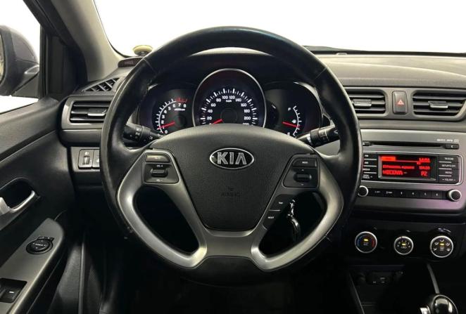 Kia Rio III Рестайлинг с пробегом 2016 года, цена 1 100 000 рублей, 104143 км, седан, Автокод Объявления