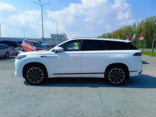 Jaecoo J8 с пробегом 2024 года, цена 3 369 995 рублей, 35832 км, внедорожник, Автокод Объявления