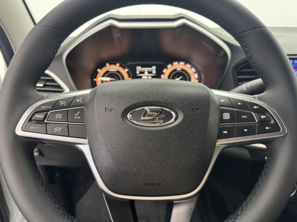 Lada (ВАЗ) Vesta I Рестайлинг (NG) с пробегом 2024 года, цена 1 243 000 рублей, 31187 км, седан, Автокод Объявления