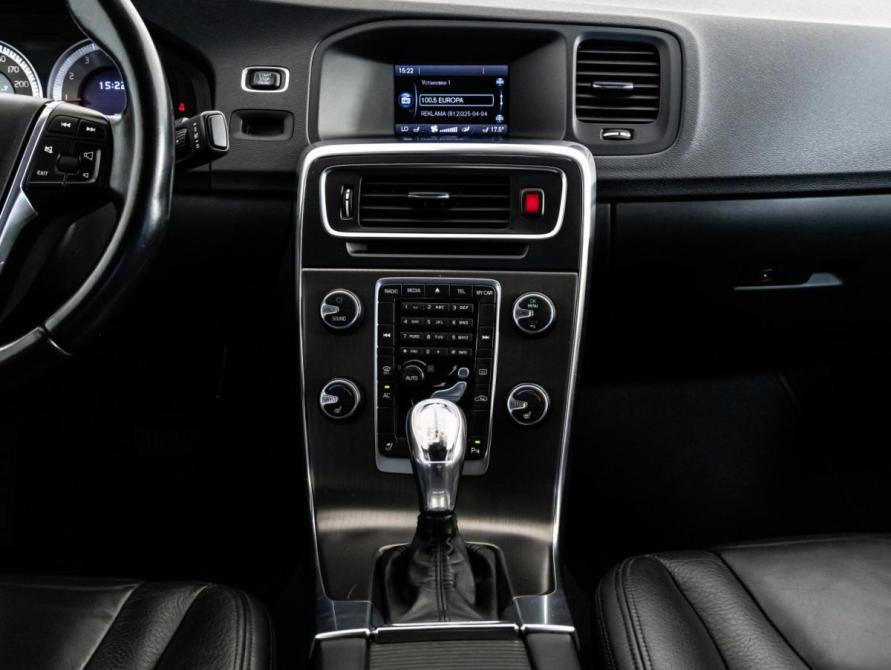 Volvo S60 II Рестайлинг Санкт-Петербург  - изображение 15