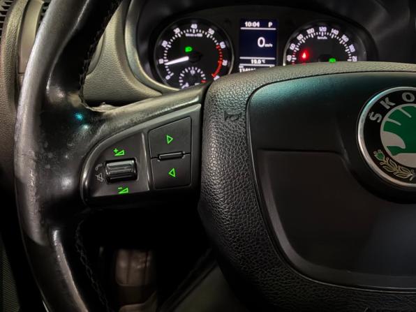 Skoda Fabia II Рестайлинг с пробегом 2010 года, цена 699 000 рублей, 136000 км, хэтчбек, Автокод Объявления