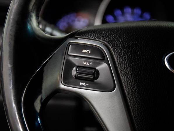 Kia Rio III Рестайлинг с пробегом 2015 года, цена 900 000 рублей, 131042 км, седан, Автокод Объявления