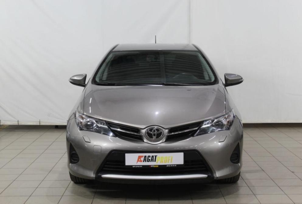 Toyota Auris II Астрахань  - изображение 2