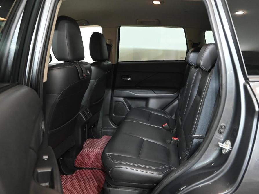 Mitsubishi Outlander III Рестайлинг 3 Екатеринбург  - изображение 11