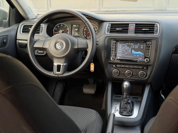 Volkswagen Jetta VI с пробегом 2012 года, цена 1 050 000 рублей, 133211 км, седан, Автокод Объявления