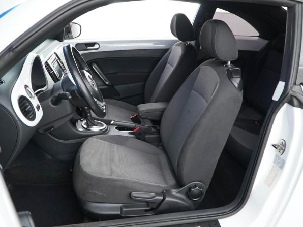 Volkswagen Beetle II (A5) с пробегом 2014 года, цена 1 397 520 рублей, 203895 км, хэтчбек, Автокод Объявления