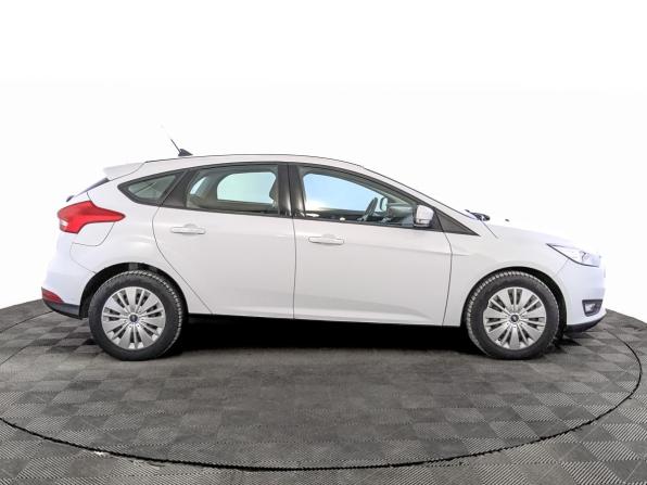 Ford Focus III Рестайлинг с пробегом 2018 года, цена 1 280 000 рублей, 63584 км, хэтчбек, Автокод Объявления