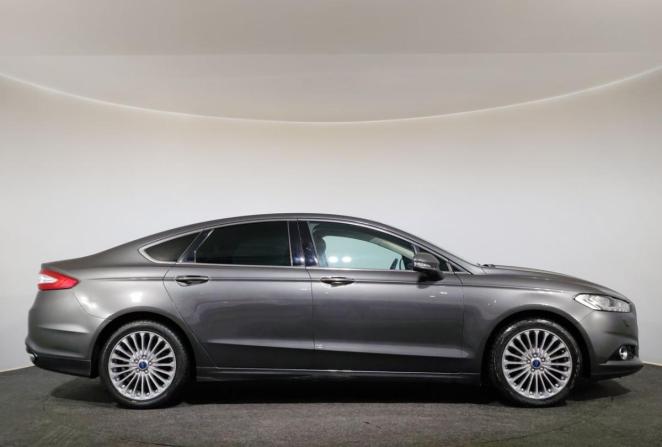 Ford Mondeo V с пробегом 2015 года, цена 1 580 000 рублей, 182006 км, седан, Автокод Объявления