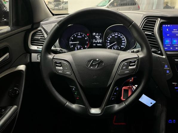 Hyundai Santa Fe III Рестайлинг с пробегом 2017 года, цена 1 830 000 рублей, 194701 км, внедорожник, Автокод Объявления