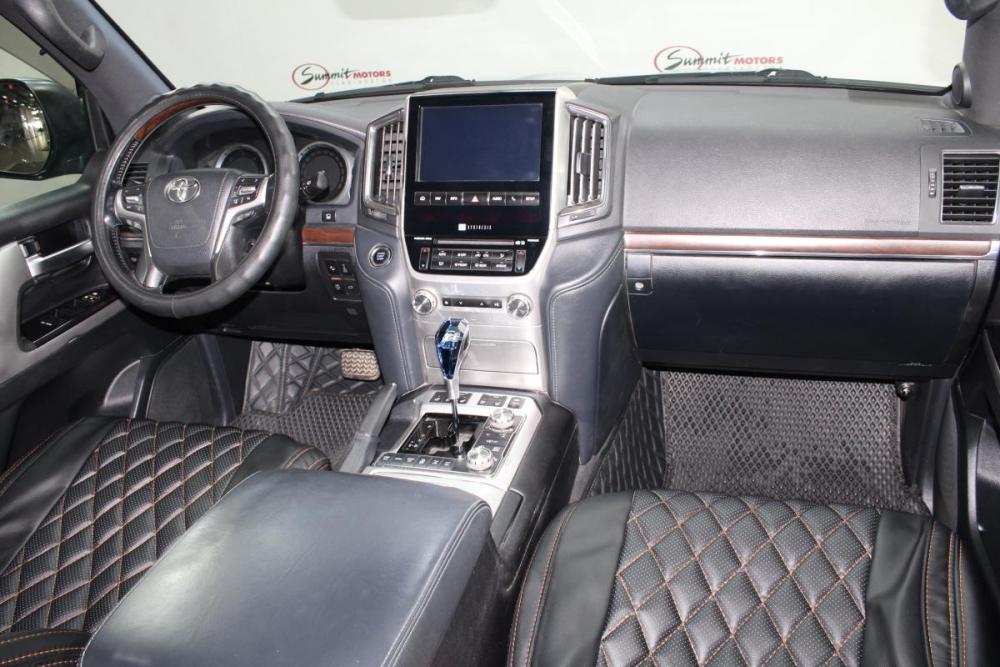 Toyota Land Cruiser 200 Series Рестайлинг 2 Владивосток  - изображение 18