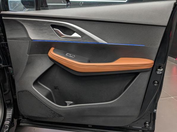 Omoda C5 I с пробегом 2023 года, цена 1 630 000 рублей, 44916 км, внедорожник, Автокод Объявления