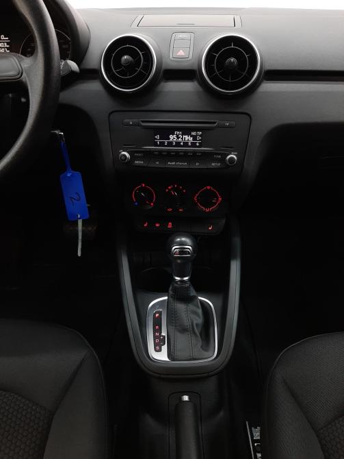 Audi A1 I (8X) Москва  - изображение 17