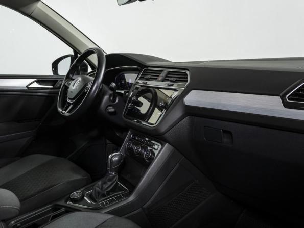 Volkswagen Tiguan II с пробегом 2019 года, цена 2 549 000 рублей, 79000 км, внедорожник, Автокод Объявления