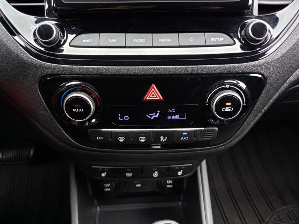 Hyundai Solaris II Рестайлинг с пробегом 2021 года, цена 1 647 000 рублей, 69811 км, седан, Автокод Объявления