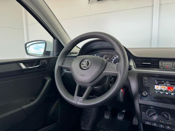 Skoda Rapid I Рестайлинг с пробегом 2018 года, цена 1 250 000 рублей, 83683 км, лифтбек, Автокод Объявления