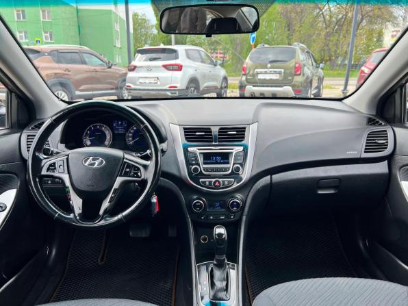 Hyundai Solaris I Рестайлинг с пробегом 2015 года, цена 890 000 рублей, 259925 км, седан, Автокод Объявления
